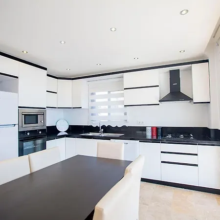 Вилла В Калкане С Видом На Море! Villa